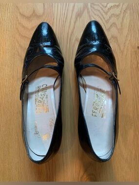 Ferragamo vintage Mary Janes